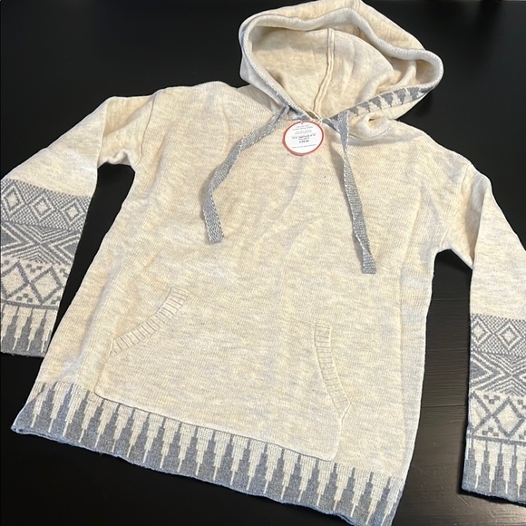 Hem & thread Cozy Cream and Gray Patterned Hoodie - Picture 1 of 8